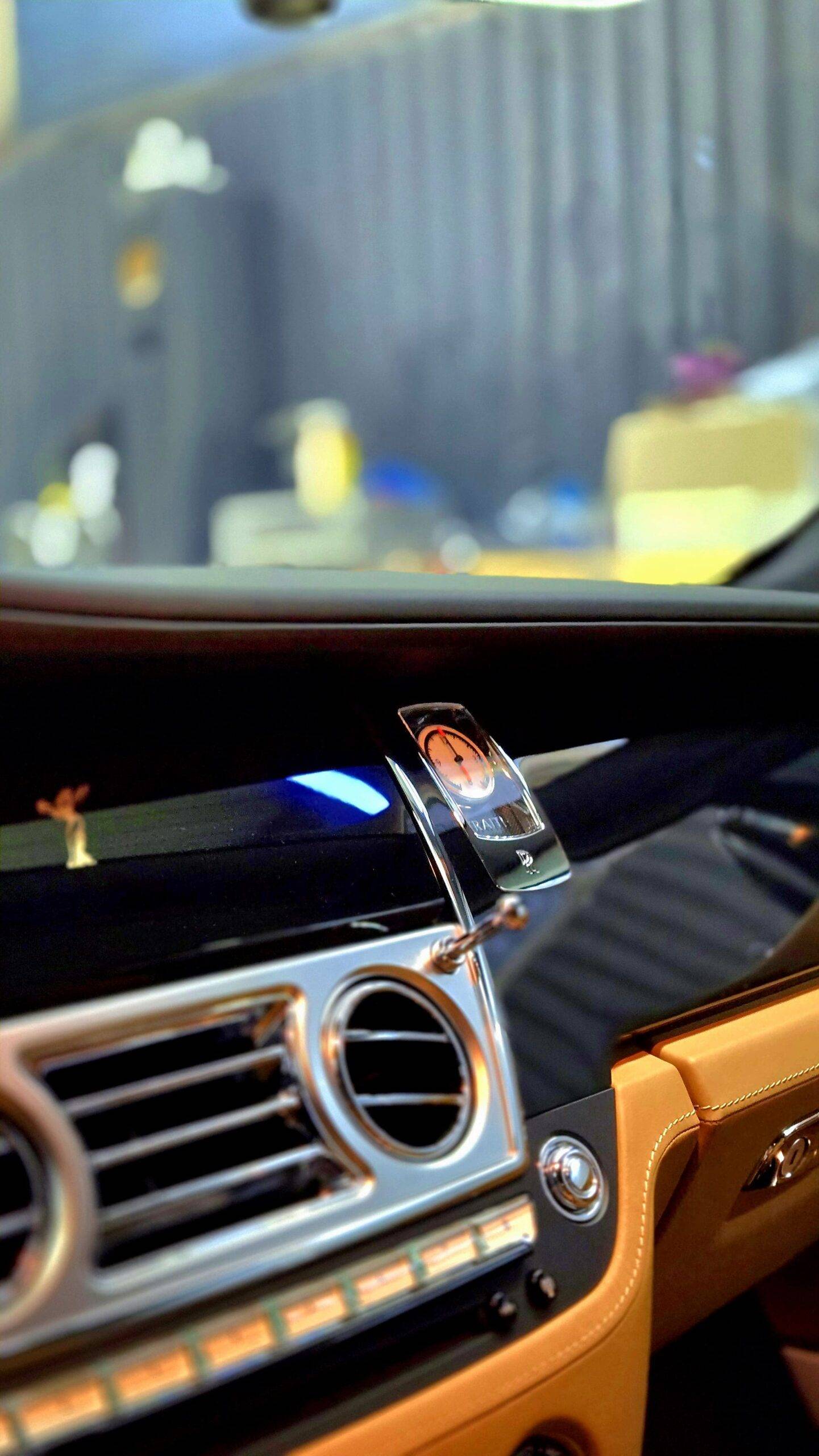 химчистка торпеды Rolls-Royce Wraith